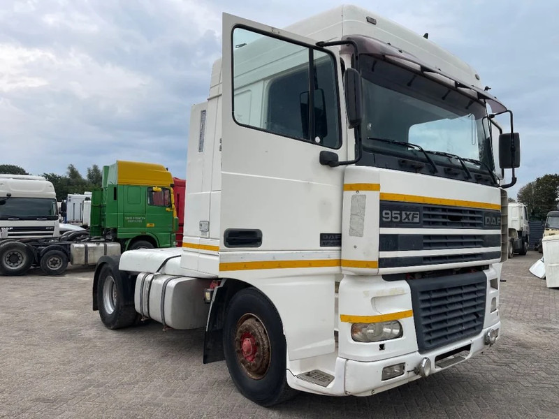 Leasing DAF XF 95.430 Tractor unit DAF XF 95.430 Tractor unit: φωτογραφία 1