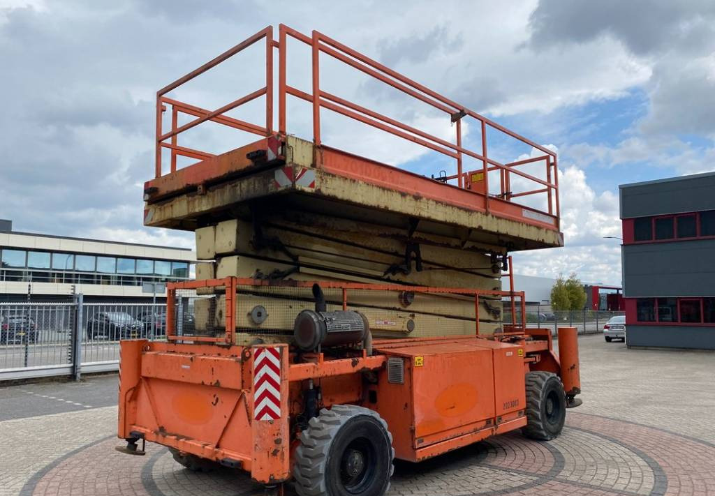 Leasing Holland Lift T210DL25 4WD Diesel T-210DL25 Scissor WorkLift 23M  Holland Lift T210DL25 4WD Diesel T-210DL25 Scissor WorkLift 23M: φωτογραφία 3