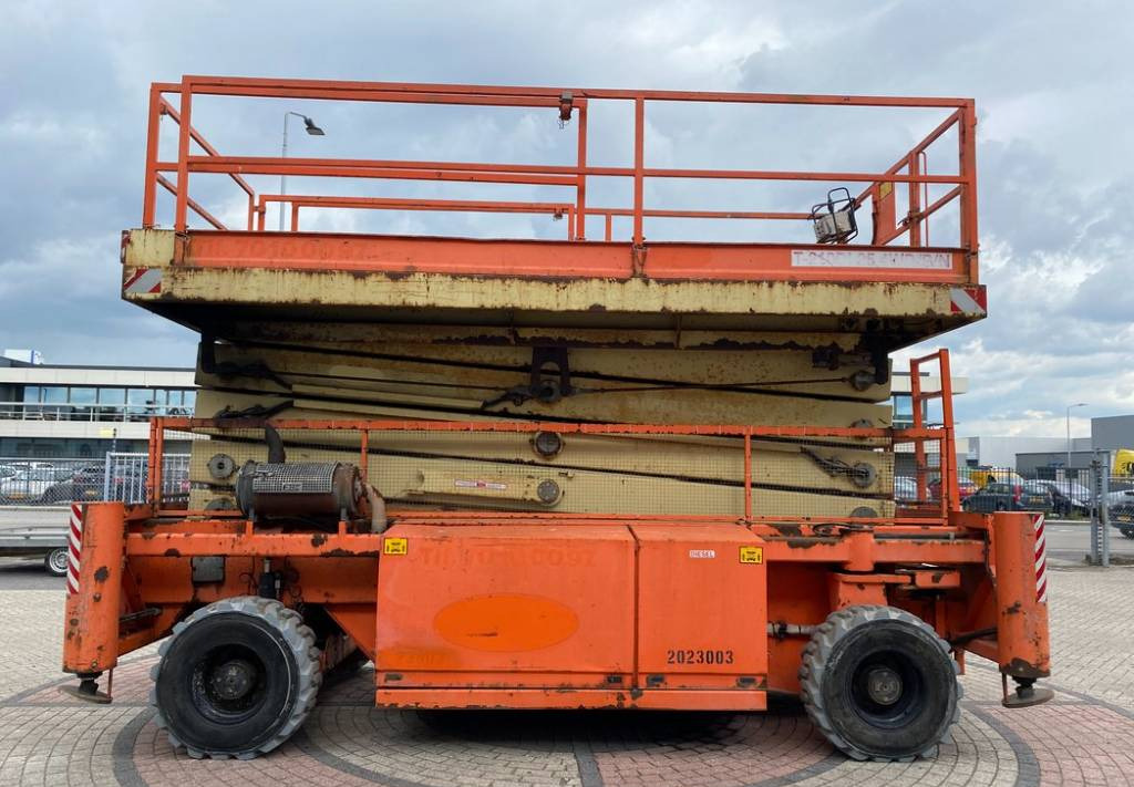 Leasing Holland Lift T210DL25 4WD Diesel T-210DL25 Scissor WorkLift 23M  Holland Lift T210DL25 4WD Diesel T-210DL25 Scissor WorkLift 23M: φωτογραφία 26