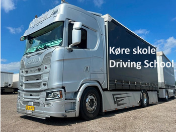 Φορτηγό κόφα SCANIA S 660