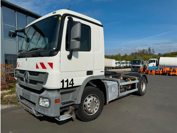 Φορτηγό σασί MERCEDES-BENZ Actros 1832