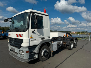 Φορτηγό σασί MERCEDES-BENZ Actros 2532