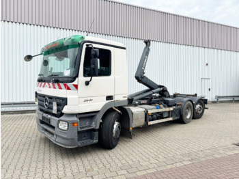 Φορτηγό φόρτωσης γάντζου MERCEDES-BENZ Actros 2541