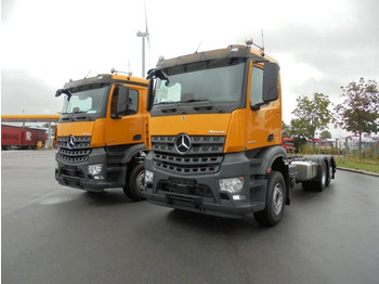 Φορτηγό σασί MERCEDES-BENZ Arocs