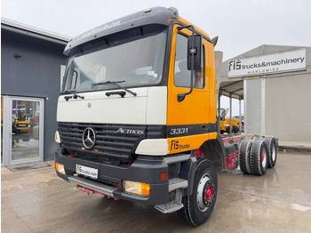 Φορτηγό σασί MERCEDES-BENZ Actros 3331