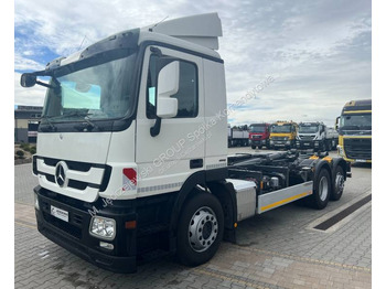 Φορτηγό φόρτωσης γάντζου MERCEDES-BENZ Actros 2541