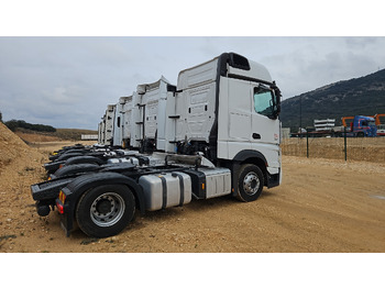 Τράκτορας MERCEDES-BENZ Actros 1851