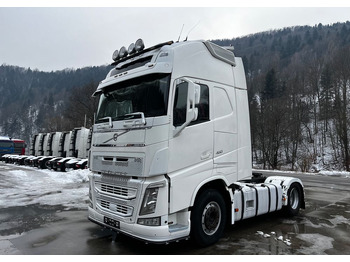 Τράκτορας VOLVO FH