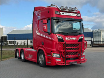 Τράκτορας SCANIA R 520