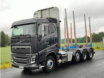 Φορτηγό ξυλείας VOLVO FH16