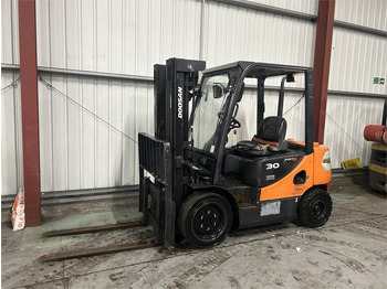 Leasing Doosan D30S-5  Doosan D30S-5: φωτογραφία 2