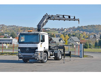 Φορτηγό με γερανό, Τράκτορας Mercedes-Benz ACTROS 1844 * Sattelzugmaschine *HIAB 330-5/FUNK: φωτογραφία 2