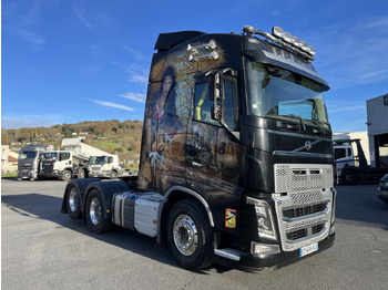 Τράκτορας VOLVO FH