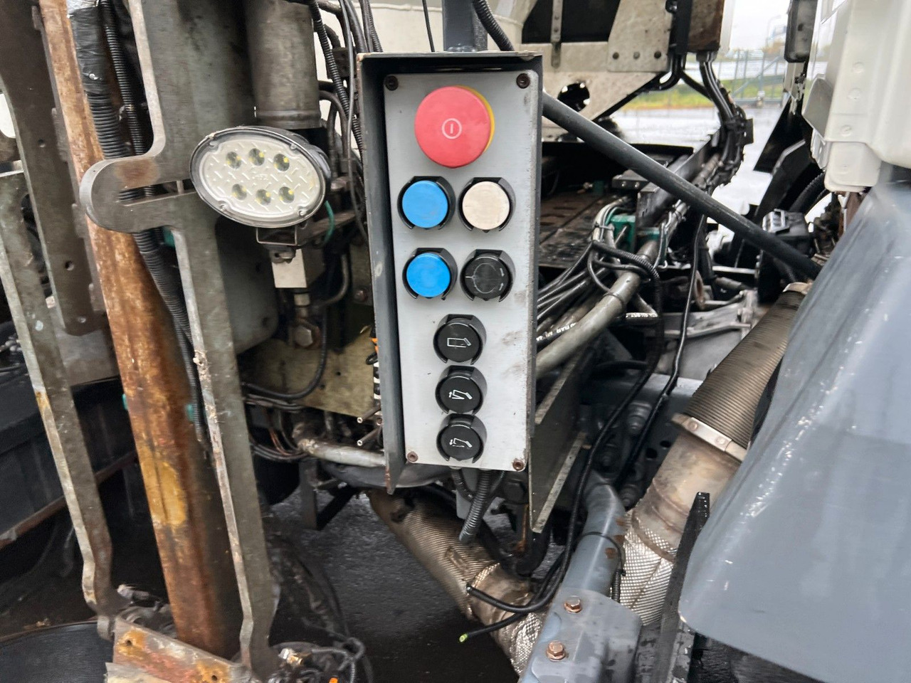 Απορριμματοφόρο Mercedes-Benz Antos 2533 6x2 Seitenlader Zoeller S LF 22 Mercedes-Benz Antos 2533 6x2 Seitenlader Zoeller S LF 22: φωτογραφία 9 Απορριμματοφόρο Mercedes-Benz Antos 2533 6x2 Seitenlader Zoeller S LF 22 Mercedes-Benz Antos 2533 6x2 Seitenlader Zoeller S LF 22: φωτογραφία 9