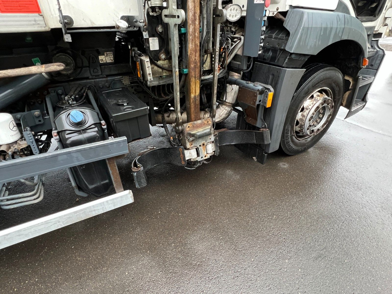 Απορριμματοφόρο Mercedes-Benz Antos 2533 6x2 Seitenlader Zoeller S LF 22 Mercedes-Benz Antos 2533 6x2 Seitenlader Zoeller S LF 22: φωτογραφία 12 Απορριμματοφόρο Mercedes-Benz Antos 2533 6x2 Seitenlader Zoeller S LF 22 Mercedes-Benz Antos 2533 6x2 Seitenlader Zoeller S LF 22: φωτογραφία 12