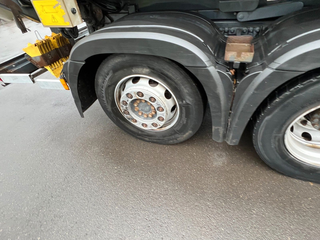 Απορριμματοφόρο Mercedes-Benz Antos 2533 6x2 Seitenlader Zoeller S LF 22 Mercedes-Benz Antos 2533 6x2 Seitenlader Zoeller S LF 22: φωτογραφία 13 Απορριμματοφόρο Mercedes-Benz Antos 2533 6x2 Seitenlader Zoeller S LF 22 Mercedes-Benz Antos 2533 6x2 Seitenlader Zoeller S LF 22: φωτογραφία 13