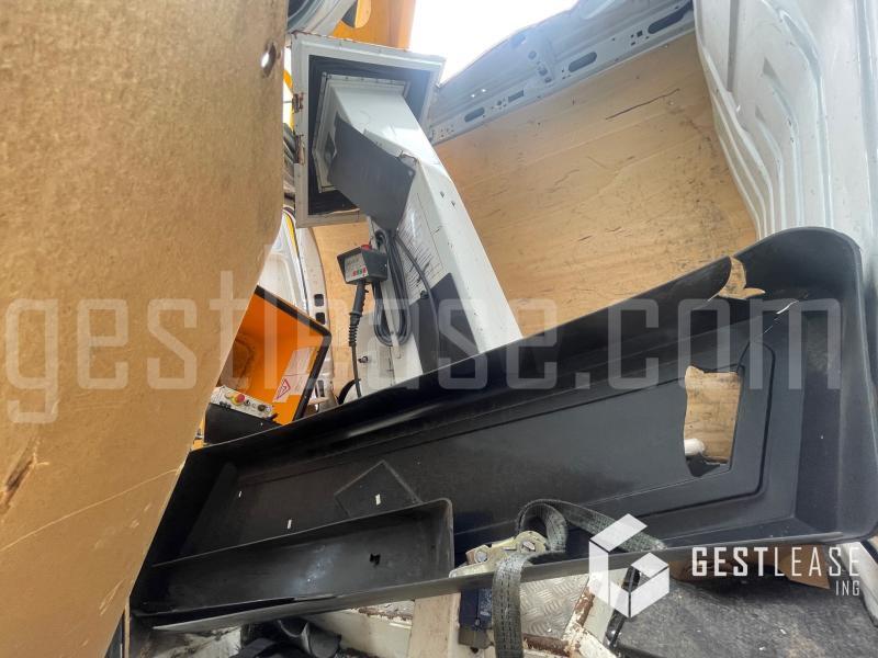 Φορτηγό με εναέρια πλατφόρμα Renault MASTER 3 2.3 DCI 125 avec nacelle KLUBB: φωτογραφία 9