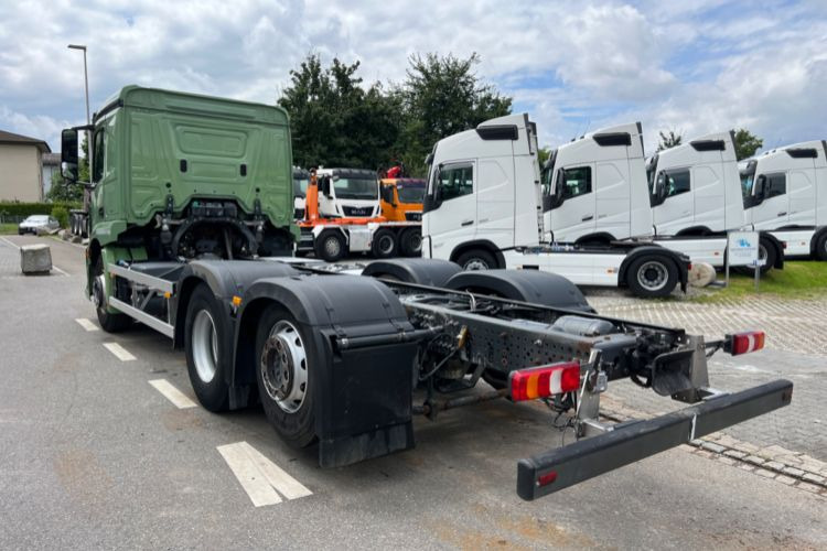 Φορτηγό σασί Mercedes-Benz Actros 2543 6x2: φωτογραφία 13