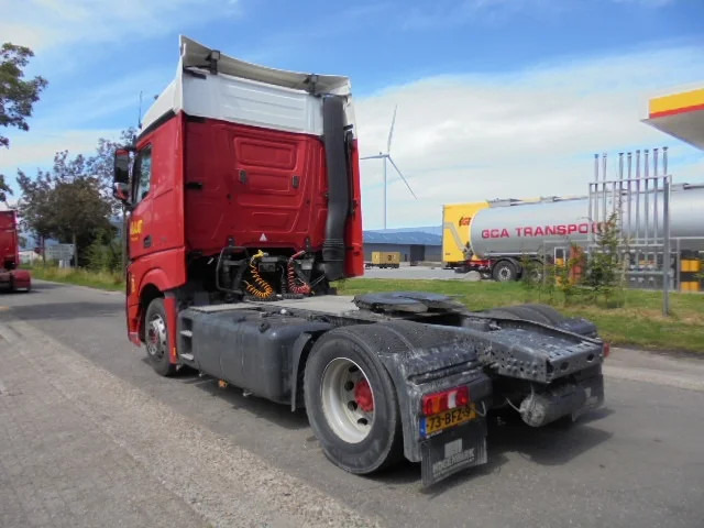 Τράκτορας Mercedes-Benz Actros 1843: φωτογραφία 7