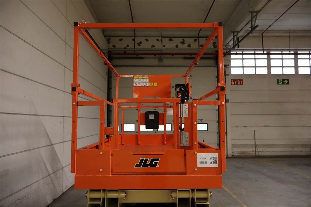 Ψαλιδωτό ανυψωτικό JLG 3246ES: φωτογραφία 10