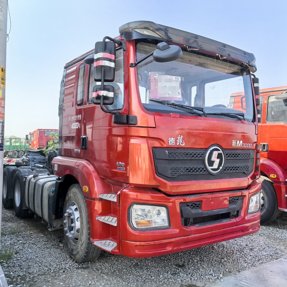 Τράκτορας SINOTRUCK HOWO: φωτογραφία 1