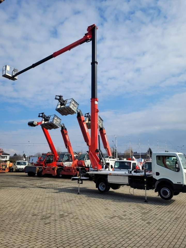 Φορτηγό με εναέρια πλατφόρμα VERSALIFT VTX240 - 24m Nissan NT400 - bucket truck boom lift: φωτογραφία 14