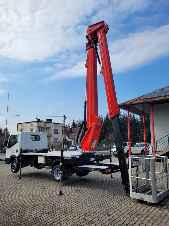 Φορτηγό με εναέρια πλατφόρμα VERSALIFT VTX240 - 24m Nissan NT400 - bucket truck boom lift: φωτογραφία 11