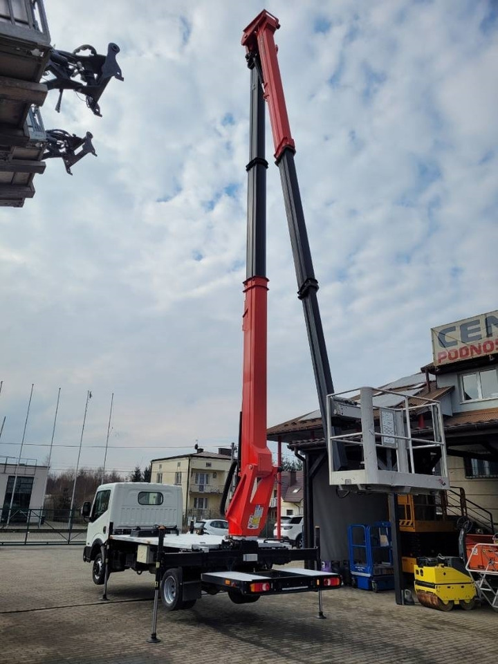 Φορτηγό με εναέρια πλατφόρμα VERSALIFT VTX240 - 24m Nissan NT400 - bucket truck boom lift: φωτογραφία 8