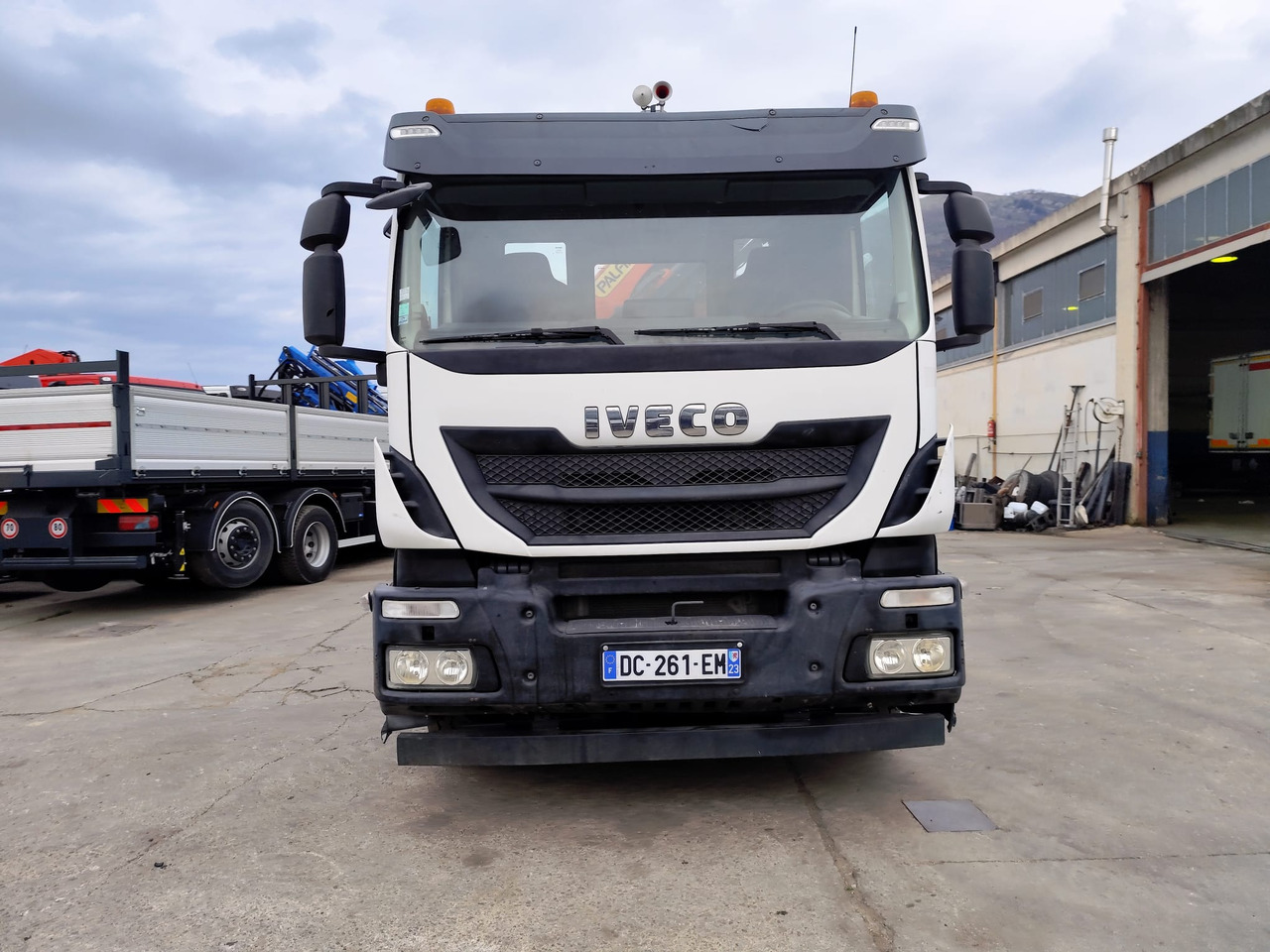 Φορτηγό με γερανό IVECO STRALIS AD 190S36: φωτογραφία 20