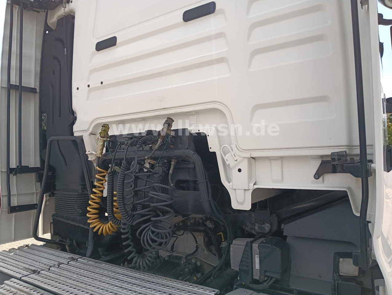 Τράκτορας MAN TGX 18:440 FLT XLX 2xTank Klima Spoiler Kühlbox MAN TGX 18:440 FLT XLX 2xTank Klima Spoiler Kühlbox: φωτογραφία 22 Τράκτορας MAN TGX 18:440 FLT XLX 2xTank Klima Spoiler Kühlbox MAN TGX 18:440 FLT XLX 2xTank Klima Spoiler Kühlbox: φωτογραφία 22