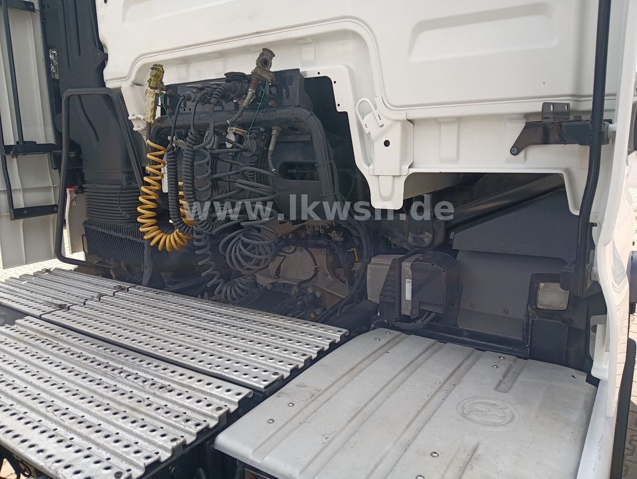 Τράκτορας MAN TGX 18:440 FLT XLX 2xTank Klima Spoiler Kühlbox MAN TGX 18:440 FLT XLX 2xTank Klima Spoiler Kühlbox: φωτογραφία 21 Τράκτορας MAN TGX 18:440 FLT XLX 2xTank Klima Spoiler Kühlbox MAN TGX 18:440 FLT XLX 2xTank Klima Spoiler Kühlbox: φωτογραφία 21