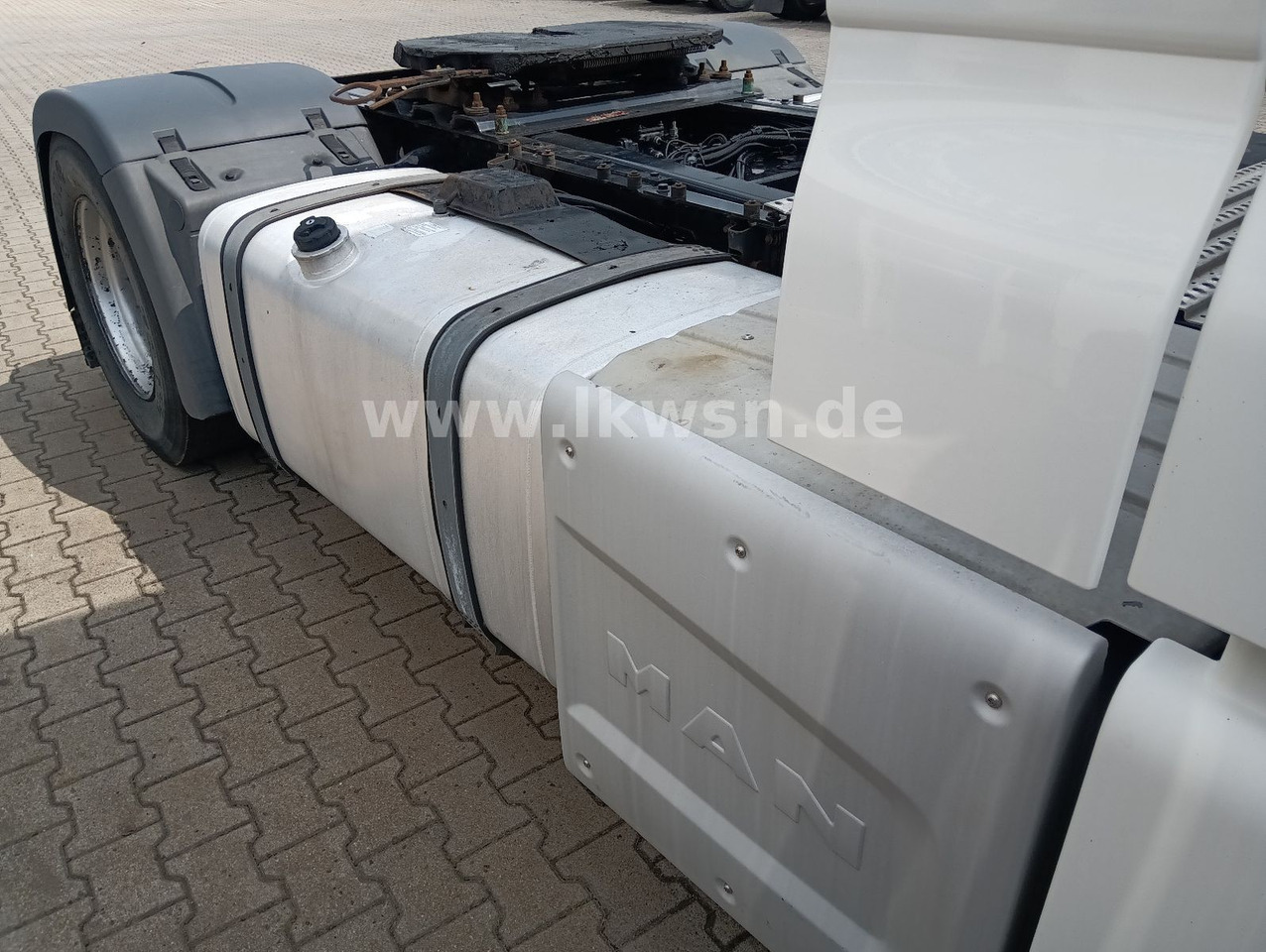 Τράκτορας MAN TGX 18:440 FLT XLX 2xTank Klima Spoiler Kühlbox MAN TGX 18:440 FLT XLX 2xTank Klima Spoiler Kühlbox: φωτογραφία 20 Τράκτορας MAN TGX 18:440 FLT XLX 2xTank Klima Spoiler Kühlbox MAN TGX 18:440 FLT XLX 2xTank Klima Spoiler Kühlbox: φωτογραφία 20