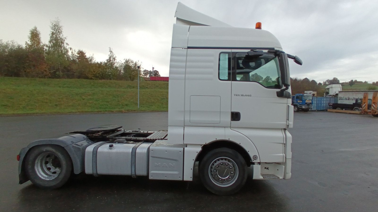 Τράκτορας MAN TGX 18:440 FLT XLX 2xTank Klima Spoiler Kühlbox MAN TGX 18:440 FLT XLX 2xTank Klima Spoiler Kühlbox: φωτογραφία 36 Τράκτορας MAN TGX 18:440 FLT XLX 2xTank Klima Spoiler Kühlbox MAN TGX 18:440 FLT XLX 2xTank Klima Spoiler Kühlbox: φωτογραφία 36