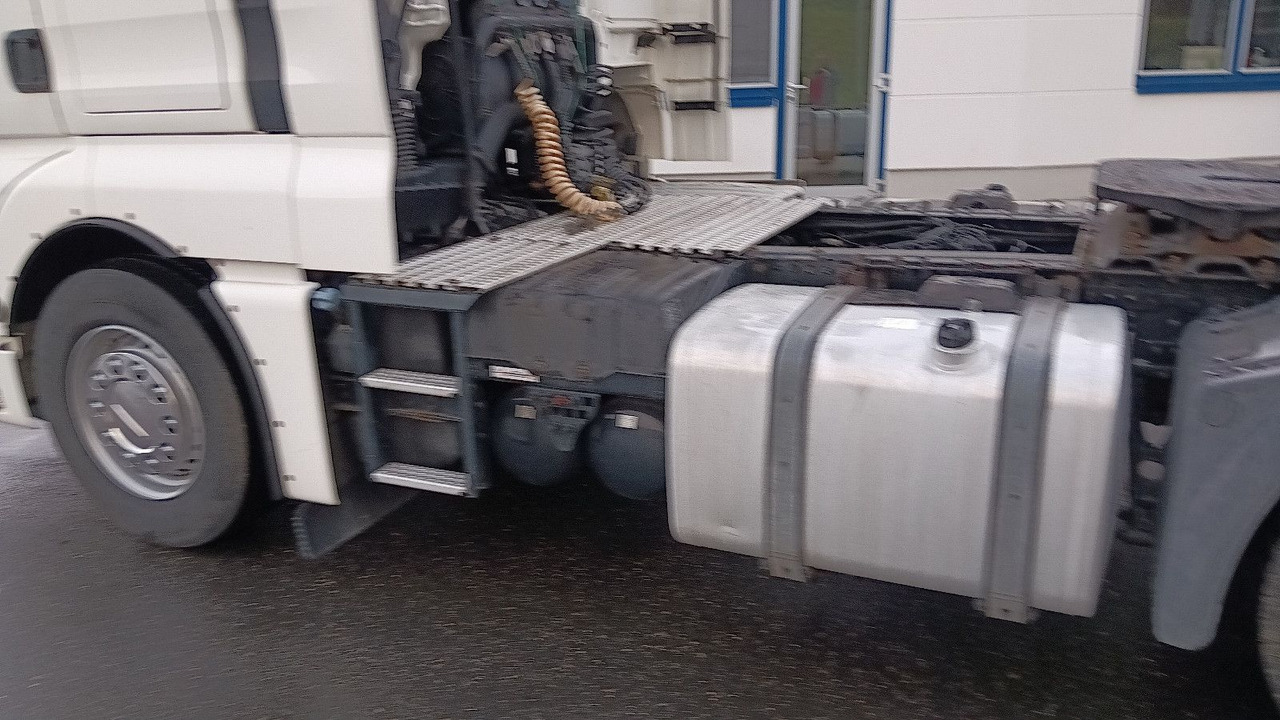 Τράκτορας MAN TGX 18:440 FLT XLX 2xTank Klima Spoiler Kühlbox MAN TGX 18:440 FLT XLX 2xTank Klima Spoiler Kühlbox: φωτογραφία 41 Τράκτορας MAN TGX 18:440 FLT XLX 2xTank Klima Spoiler Kühlbox MAN TGX 18:440 FLT XLX 2xTank Klima Spoiler Kühlbox: φωτογραφία 41