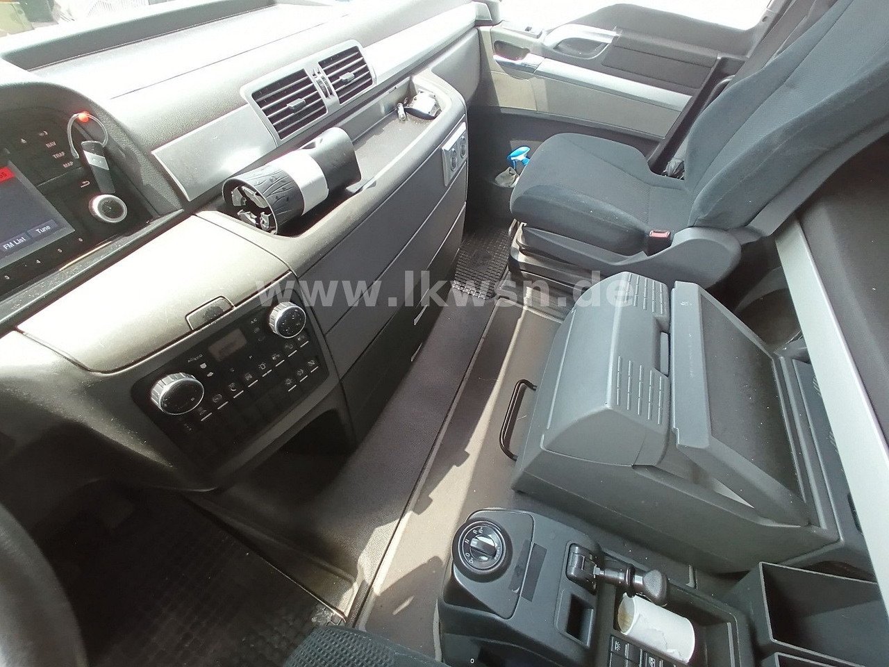 Τράκτορας MAN TGX 18:440 FLT XLX 2xTank Klima Spoiler Kühlbox MAN TGX 18:440 FLT XLX 2xTank Klima Spoiler Kühlbox: φωτογραφία 17 Τράκτορας MAN TGX 18:440 FLT XLX 2xTank Klima Spoiler Kühlbox MAN TGX 18:440 FLT XLX 2xTank Klima Spoiler Kühlbox: φωτογραφία 17