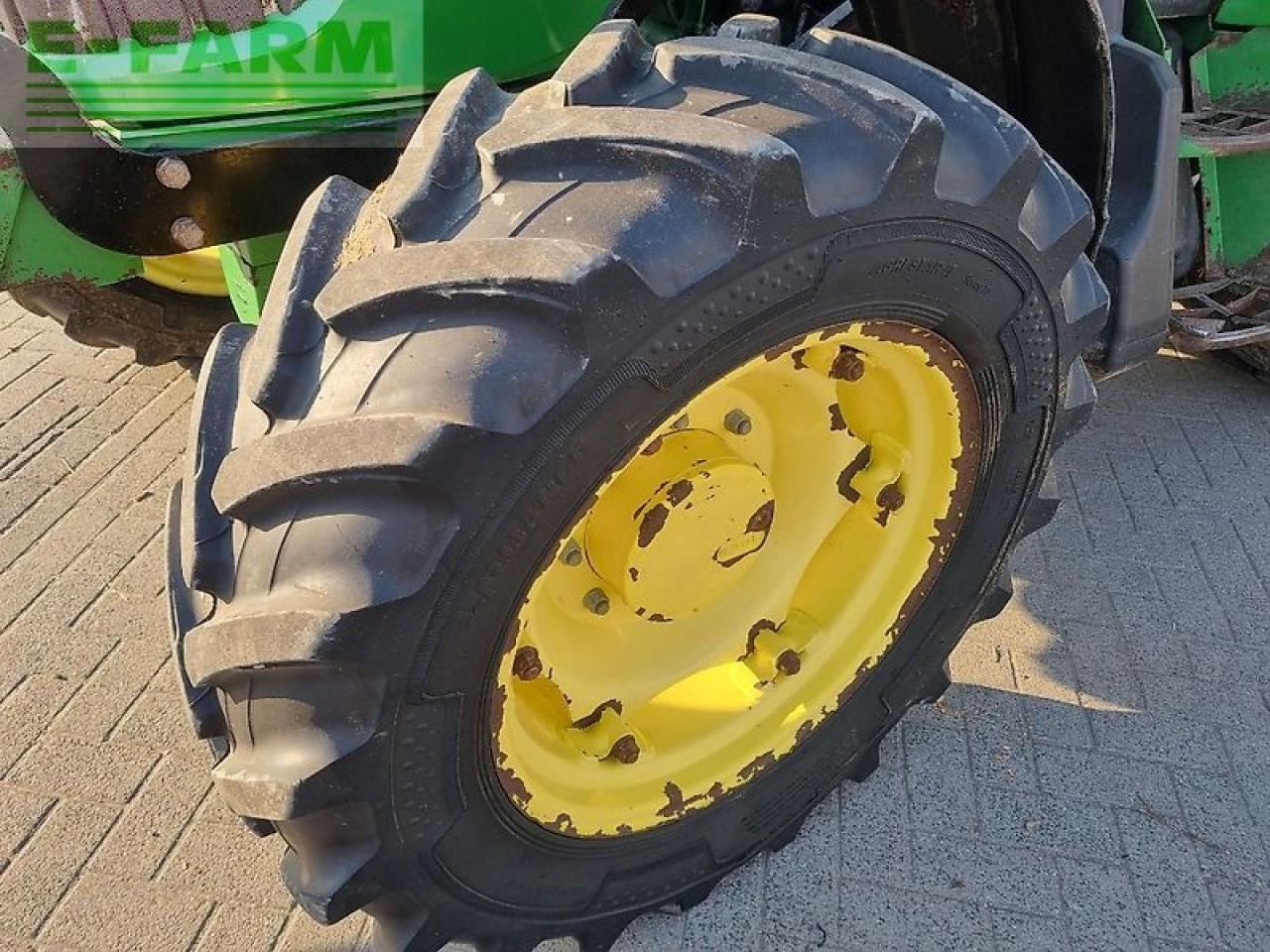 Τρακτέρ John Deere 5080m: φωτογραφία 16