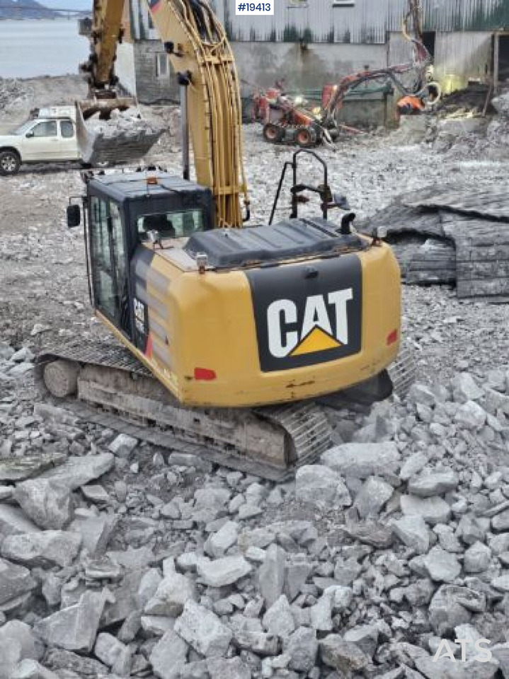 Leasing  CAT 318EL crawler excavator w/ Cleaning bucket, tooth bucket and rototilt. WATCH VIDEO. CAT 318EL crawler excavator w/ Cleaning bucket, tooth bucket and rototilt. WATCH VIDEO.: φωτογραφία 43