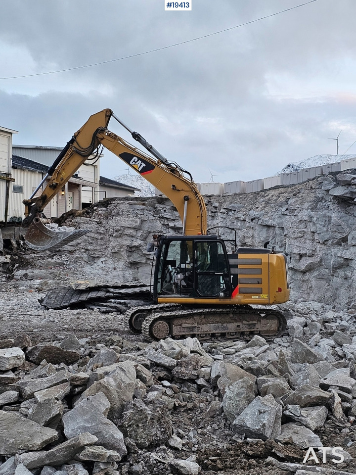 Leasing  CAT 318EL crawler excavator w/ Cleaning bucket, tooth bucket and rototilt. WATCH VIDEO. CAT 318EL crawler excavator w/ Cleaning bucket, tooth bucket and rototilt. WATCH VIDEO.: φωτογραφία 42